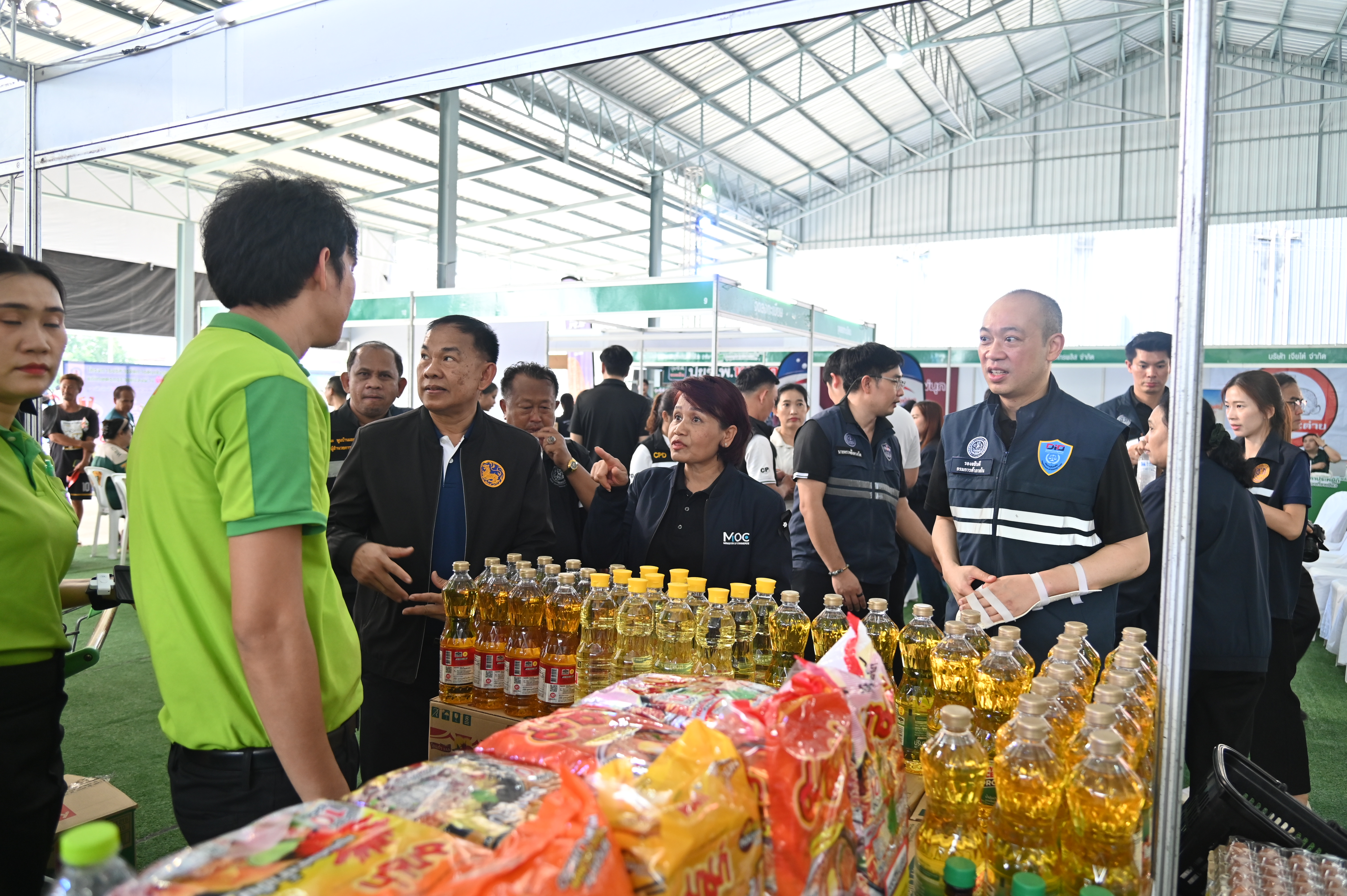 ข่าวเลขที่ 133/2569 เริ่มแล้ว! พาณิชย์จัดงาน "ธงเขียวราคาประหยัดพลัส" จ.กำแพงเพชร ช่วยลดต้นทุนเกษตรกร สูงสุด 2,100 บาทต่อครัวเรือน (6 พฤษภาคม 2569)