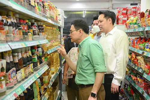 พาณิชย์ติดตามสถานการณ์ราคาสินค้า