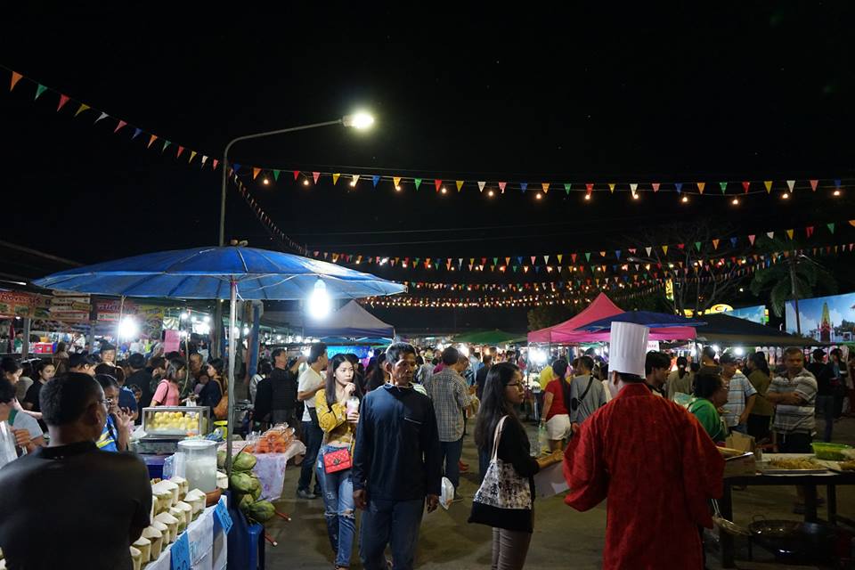 57305_บริเวณถนนคนเดิน.jpg