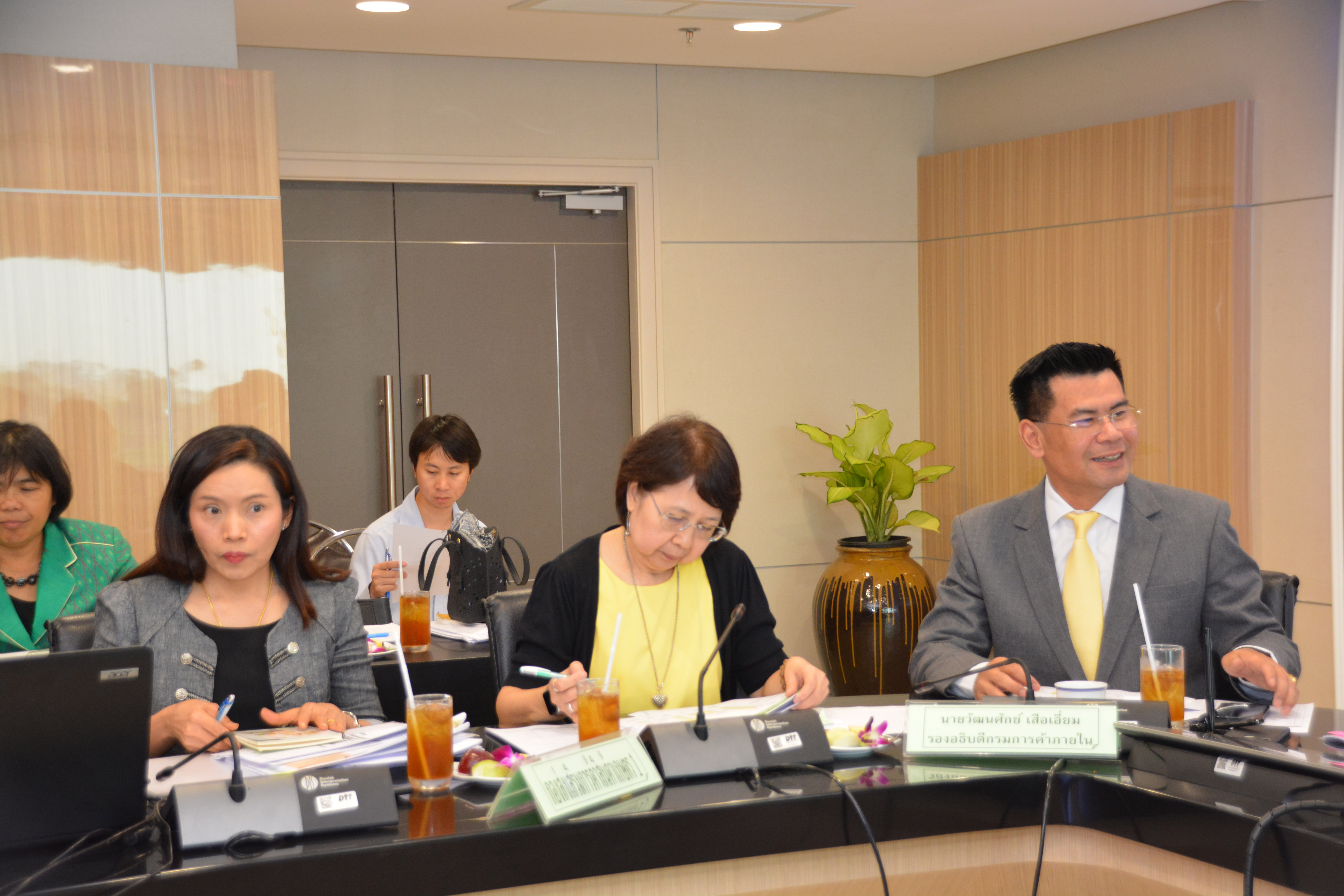 การประชุมหารือแนวทางการบริหารจัดการผลไม้ฤดูกาลผลิตปี 2563