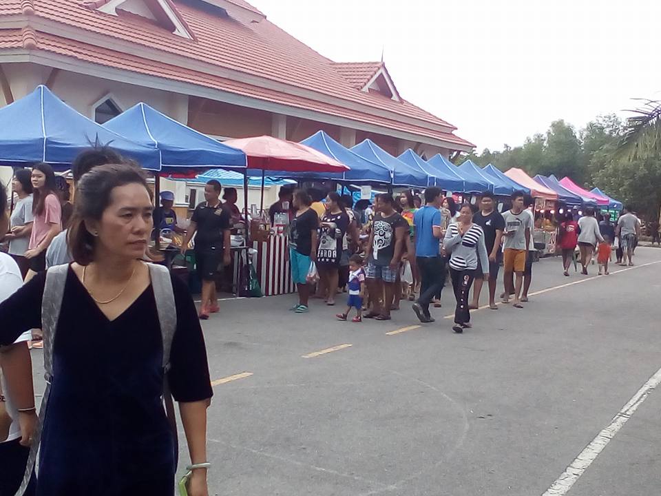 45579_บรรยากาศรอบตลาด.jpg
