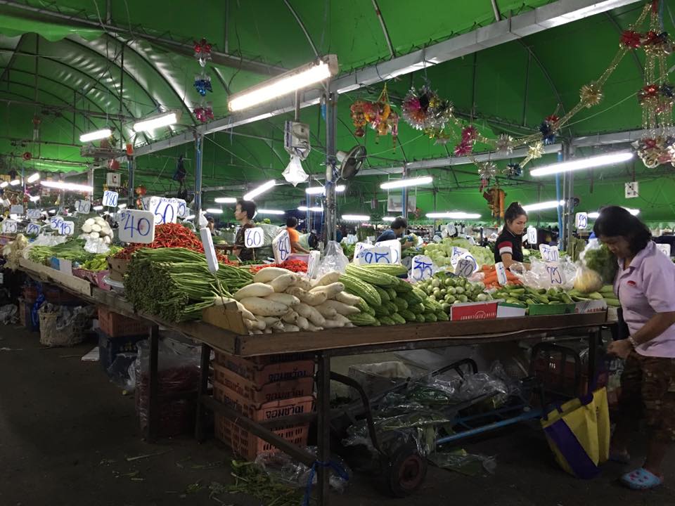 22008_ภายในตลาด 3.jpg