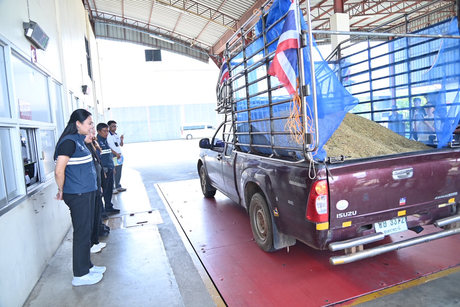 ข่าวเลขที่ 22/2569 DIT ลุยภาคอีสาน! เตรียมความพร้อมโรงสีรับผลผลิตข้าวนาปี 2568/69 หนุนโครงการชดเชยดอกเบี้ย เสริมสภาพคล่องรับซื้อข้าวชาวนา พยุงราคาข้าวต้นฤดูกาล (3 พฤศจิกายน 2568)