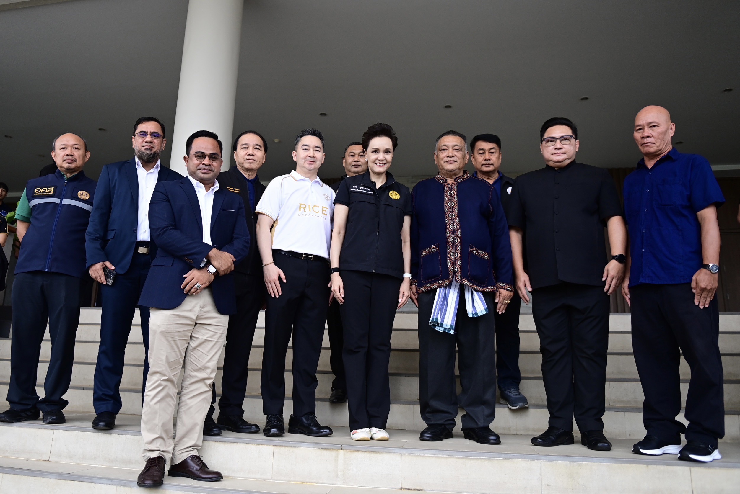 ข่าวเลขที่ 123/2569 “พาณิชย์” รับหนังสือสมาคมชาวนาฯ จับมือบูรณาการดูแล “ข้าวไทยทั้งระบบ” ต้นน้ำ-กลางน้ำ-ปลายน้ำ สร้างเสถียรภาพรายได้เกษตรกร (26 เมษายน 2569)