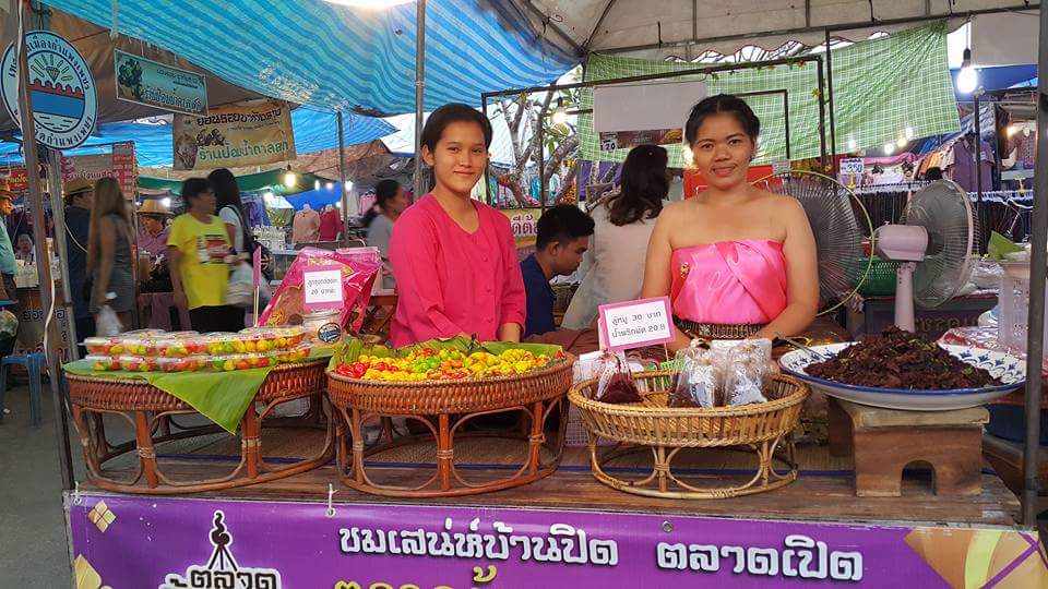 11263_สินค้าในตลาด 2.jpg