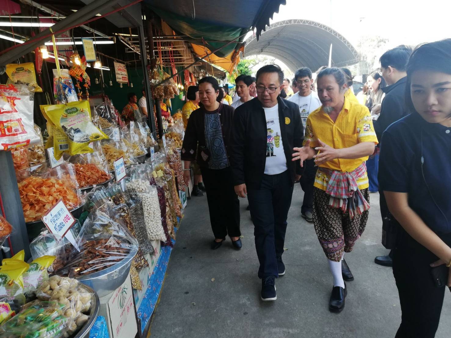 พิธีเปิด "ตลาดริมทางตลาดมอกล้วยไข่"