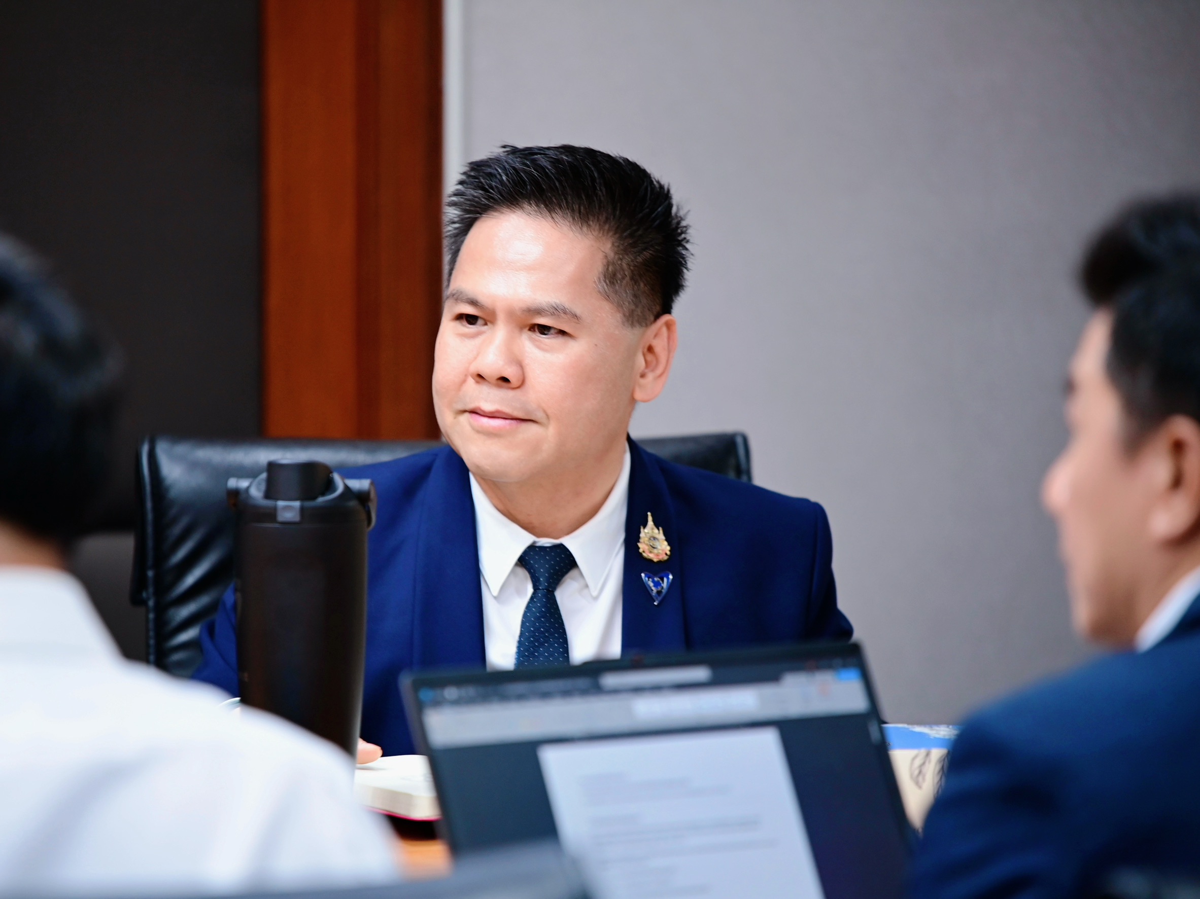 ข่าวเลขที่ 108/2569 ศุภจี-วราวุธ หารือแก้วิกฤตเม็ดพลาสติก คุมต้นทางสินค้า-ดันรีไซเคิล ตั้งทีมเฉพาะกิจรับสถานการณ์ตะวันออกกลางผันผวน (8 เมษายน 2569)