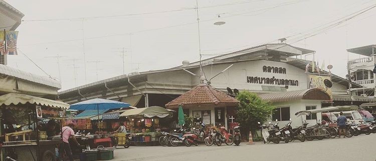 22496_ด้านหน้าตลาด.jpg