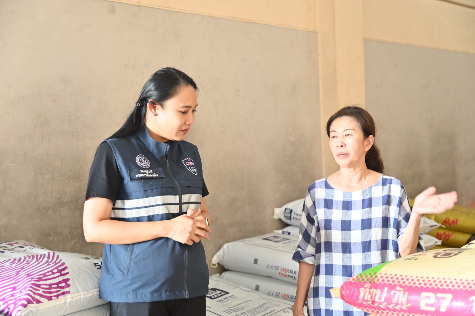 DIT สำรวจข้อมูลกลุ่มเกษตรกรข้าวประณีต พร้อมติดตามสถานการณ์ปริมาณและราคาปุ๋ยเคมี