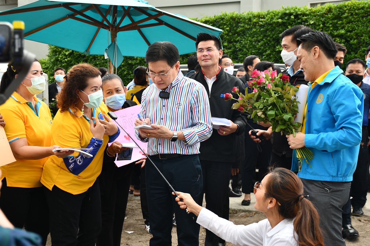  อธิบดีกรมการค้าภายใน ลงพื้นที่สมุยร่วมประชุมติดตามการปฏิบัติราชการ  และพบปะเกษตรกรชาวสวนมะพร้าว