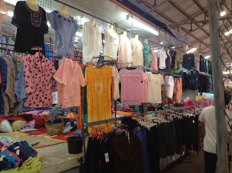 33739_แผงค้า เสื้อผ้า.jpg