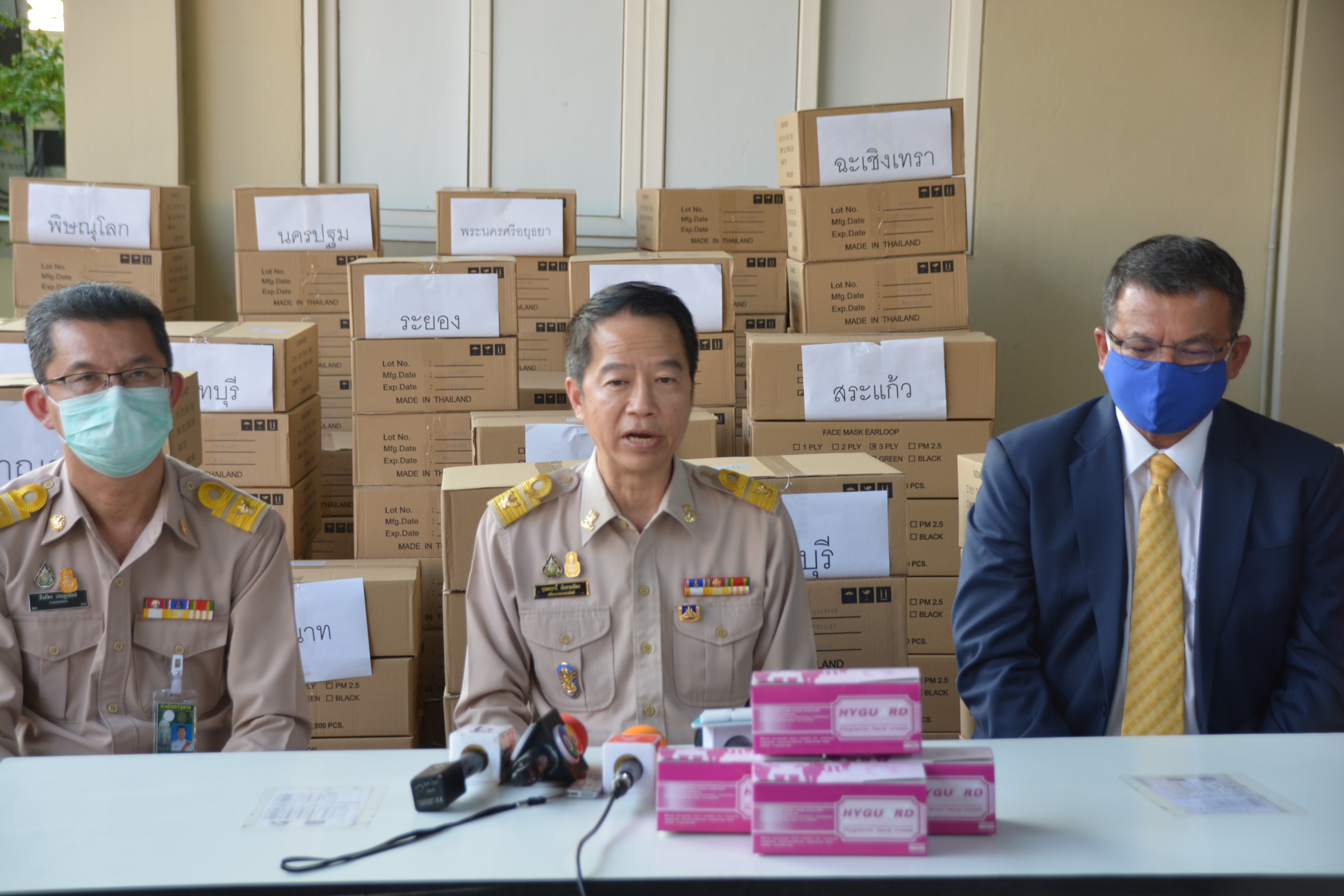 ปลัดกระทรวงพาณิชย์ ลงพื้นที่ตรวจหน้ากากอนามัย ก่อนส่งตรง 22 จังหวัด